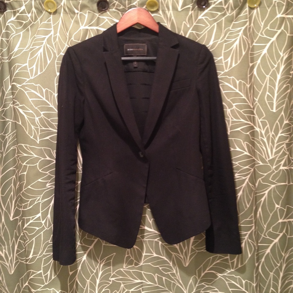 ⭐️ BCBG Ruffled back Blazer ⭐️ - Picture 2 of 4